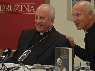 V novi Družini o knjigi pogovorov z Benediktom XVI.