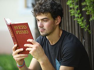 »Sveto pismo je izjemno nevarna knjiga«