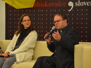 Psihiatrov kavč ne odreši greha