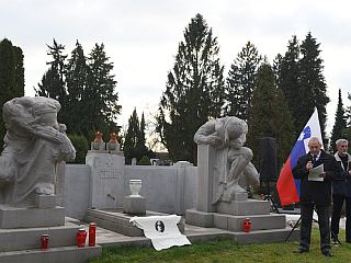 Začelo se je Krekovo leto (1917–2017)