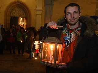 Luč miru prispela v Slovenijo