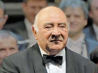 Umrl je Anton Nanut