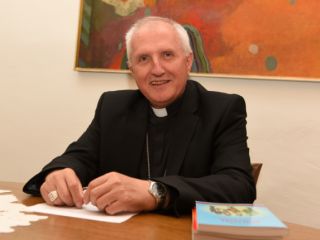 Slovenski čas v pogovoru z nadškofom Zoretom