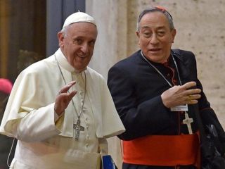 Medijske obtožbe proti kardinalu Maradiagi