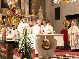 Gradnja vezi ljubezni in edinosti