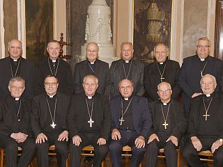 Papežu bodo poročali o slovenskih škofijah