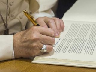 Odmevi na obletnico Frančiškovega pontifikata