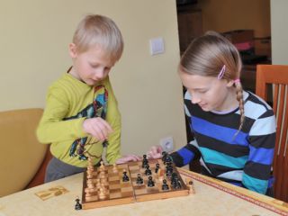 Vatikan načrtuje kritičen dokument o teoriji spola