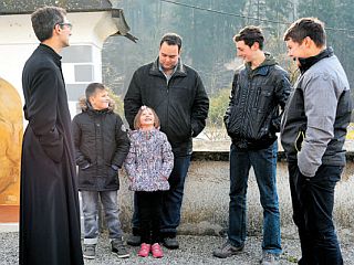Prenos vere in duhovnikova vstopna mesta v družino