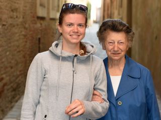 Med bralci že 19. številka Družine