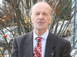 V krempljih Udbe tudi duhovniki