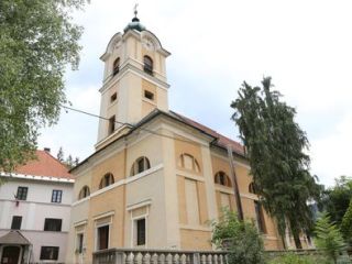 Župnija pod mogočno Peco