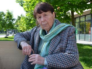 Umrla je umetnica Tinca Stegovec