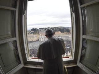 Papež moli za umrle migrante v Sredozemlju