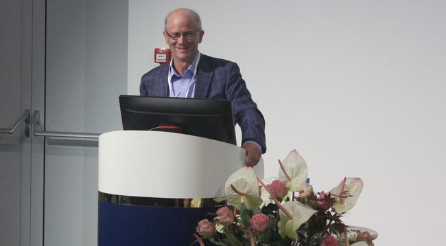 prof. dr. Kerry Olsen, strokovni direktor Centra za zdravo življenje Dan Abraham na kliniki Mayo v ZDA in predsednik Odbora za zdravo življenje klinike Mayo