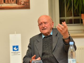 95 let duhovnika Vladimirja Kosa