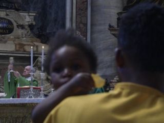 Migranti so simbol vseh, ki jih družba zavrača