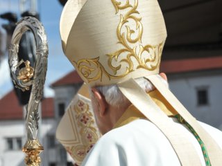 Maše slovenskih škofov ob prazniku Marijinega vnebovzetja