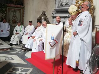 Blagoslov Knobleharjeve nagrobne plošče