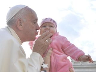 Papež med avdienco: vedno gradite mostove, brez nasilja