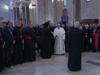 Sredozemski škofje: spori tudi posledica zahodne politike
