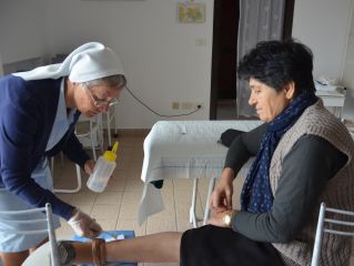 Ne pozabimo – na stiske blizu nas