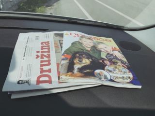 »Da bo čas hitreje minil … Z Družino in Ognjiščem na pot!«