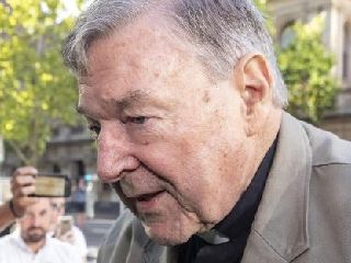 Kardinal Pell oproščen vseh obtožb