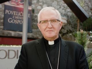 »Naj današnji dan postane ena sama hvalnica Bogu«