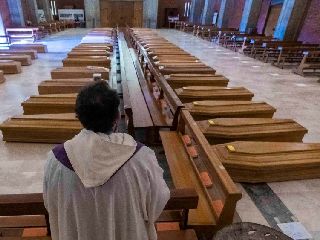 Korona v Bergamu: včasih joče tudi p. Marco