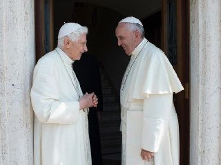 Papa emeritus Benedikt in papež Frančišek