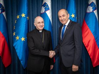 Apostolski nuncij obiskal predsednika vlade