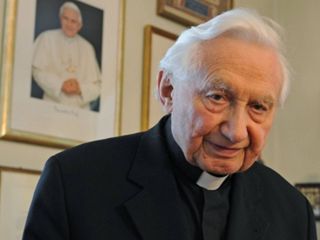 Umrl Benediktov starejši brat Georg Ratzinger