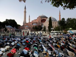 Muslimanski teologi kritični do preobrazbe Hagije Sofije