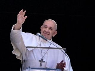Papež spodbuja pobude za oživitev delovnega trga
