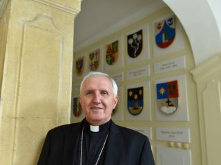 Nadškof Zore: Škofje ne iščemo sebe