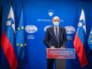 »Plebiscitna večina razuma in solidarnosti«
