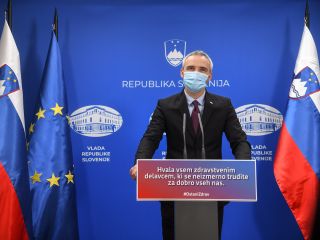 Porast števila okužb v domovih za starejše