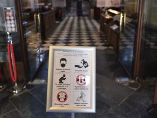 V katerih škofijah dovoljene maše z ljudstvom?