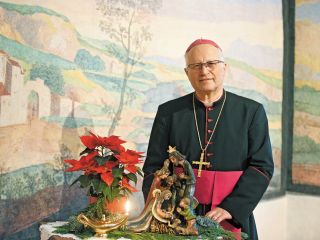 Med okuženimi tudi škof Glavan