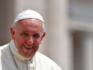Papežev božični blagoslov letos iz apostolske palače