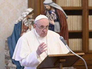 Papež napovedal leto »Amoris laetitia« o zakonu in družini