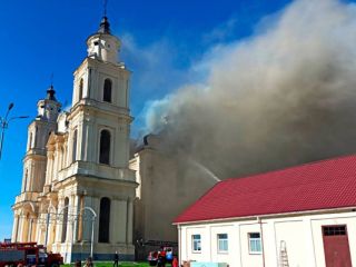 Belorusija: požar v osrednjem katoliškem svetišču