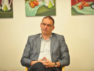 Komentar: Družbenopolitični delavci brez poklicnih standardov