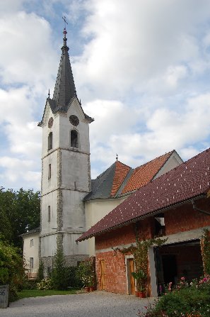 Podružnična cerkev sv. Janeza Krstnika na Zgornjem Brniku