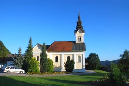 podružnična cerkev sv. Križa v Spodnjih Pirničah