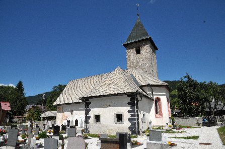 Sv. Tomaž, apostol, na pokopališču