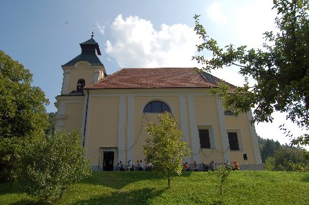 Podružnična cerkev sv. Radegunde, Strma Njiva
