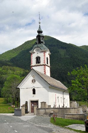 Cerkev sv. Andreja v Ravnem