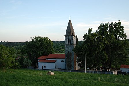 Črnotiče, podružnična cerkev sv. Pavla